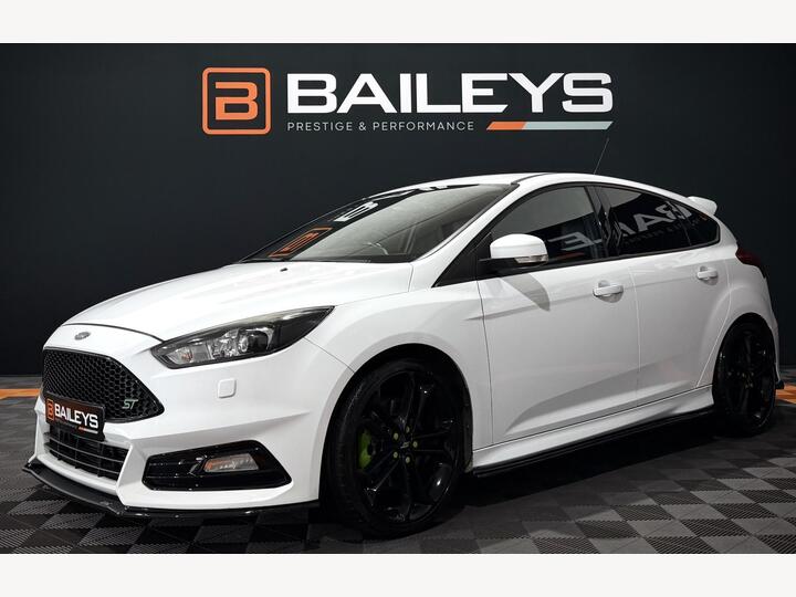Ford Focus 2.0T EcoBoost ST-3 Euro 6 (s/s) 5dr