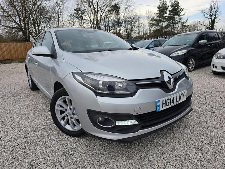 Renault Megane 1.5 DCi ENERGY Dynamique TomTom Euro 5 (s/s) 5dr Renault Megane 1.5 DCi ENERGY Dynamique TomTom Euro 5 (s/s) 5dr