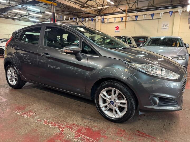 Ford Fiesta 1.25 Zetec Euro 6 5dr