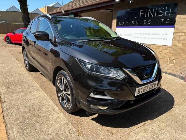 Nissan QASHQAI 1.5 DCi N-Connecta Euro 6 (s/s) 5dr