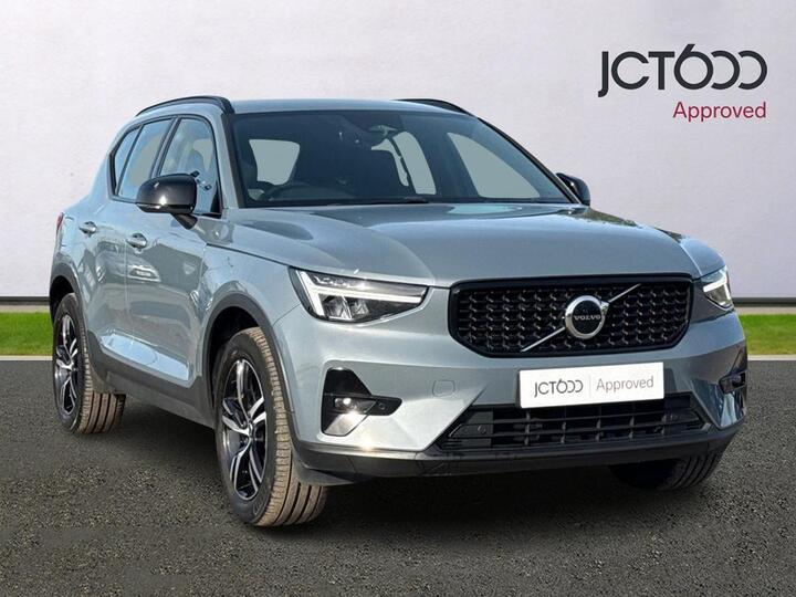 Volvo XC40 2.0 B4 MHEV Plus DCT Auto AWD Euro 6 (s/s) 5dr