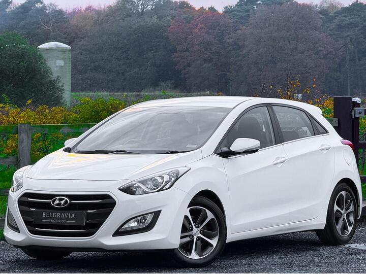 Hyundai I30 1.4 Blue Drive SE Nav Euro 6 (s/s) 5dr Hyundai I30 1.4 Blue Drive SE Nav Euro 6 (s/s) 5dr