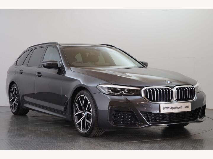 BMW 5 Series 2.0 520d MHT M Sport Touring Steptronic Euro 6 (s/s) 5dr BMW 5 Series 2.0 520d MHT M Sport Touring Steptronic Euro 6 (s/s) 5dr