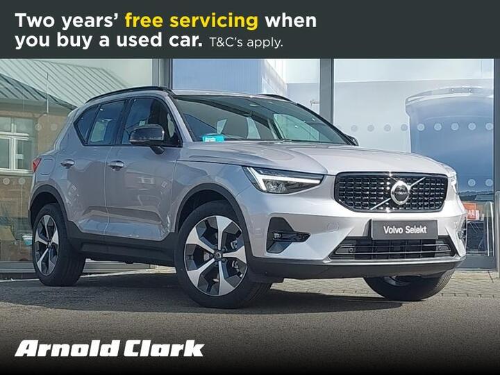 Volvo XC40 2.0 B3 MHEV Plus Dark DCT Auto Euro 6 (s/s) 5dr