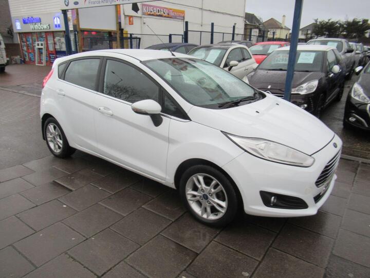 Ford Fiesta 1.0T EcoBoost Zetec Euro 6 (s/s) 5dr