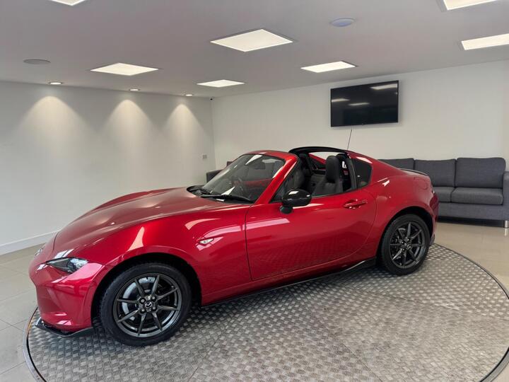 Mazda MX-5 RF 1.5 SKYACTIV-G Sport Nav Euro 6 2dr Mazda MX-5 RF 1.5 SKYACTIV-G Sport Nav Euro 6 2dr