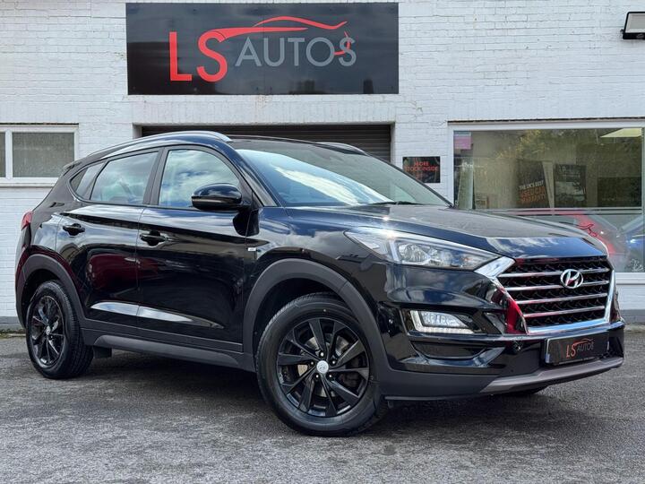 Hyundai TUCSON 1.6 CRDi MHEV SE Nav DCT Euro 6 (s/s) 5dr Hyundai TUCSON 1.6 CRDi MHEV SE Nav DCT Euro 6 (s/s) 5dr