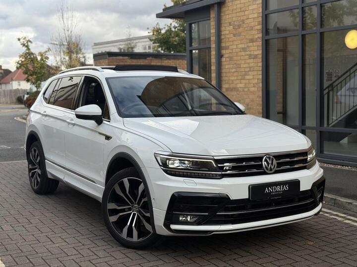 Volkswagen Tiguan Allspace 1.5 TSI EVO R-Line Tech DSG Euro 6 (s/s) 5dr Volkswagen Tiguan Allspace 1.5 TSI EVO R-Line Tech DSG Euro 6 (s/s) 5dr