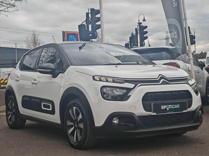 Citroen C3 1.2 PureTech PLUS Euro 6 (s/s) 5dr Citroen C3 1.2 PureTech PLUS Euro 6 (s/s) 5dr