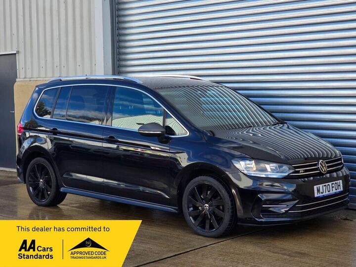 Volkswagen Touran 1.5 TSI EVO R-Line DSG Euro 6 (s/s) 5dr Volkswagen Touran 1.5 TSI EVO R-Line DSG Euro 6 (s/s) 5dr