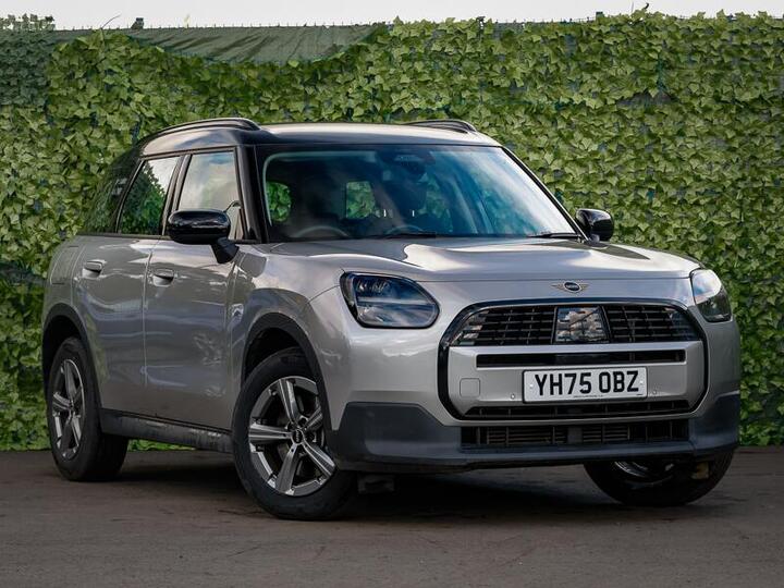 MINI Countryman 1.5C MHEV Classic Auto Euro 6 (s/s) 5dr