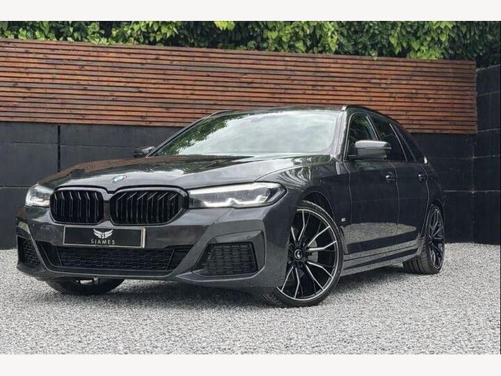 BMW 5 SERIES 2.0 530e 12kWh M Sport Touring Steptronic XDrive Euro 6 (s/s) 5dr BMW 5 SERIES 2.0 530e 12kWh M Sport Touring Steptronic XDrive Euro 6 (s/s) 5dr