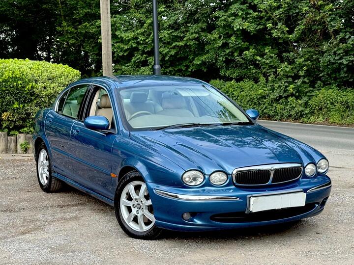 Jaguar X-Type 2.1 Classic 4dr Jaguar X-Type 2.1 Classic 4dr