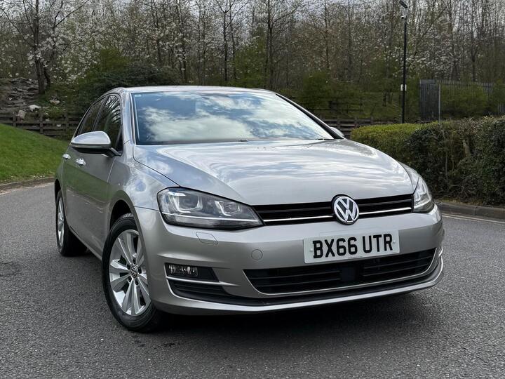 Volkswagen Golf 1.2 TSI BlueMotion Tech S DSG Euro 6