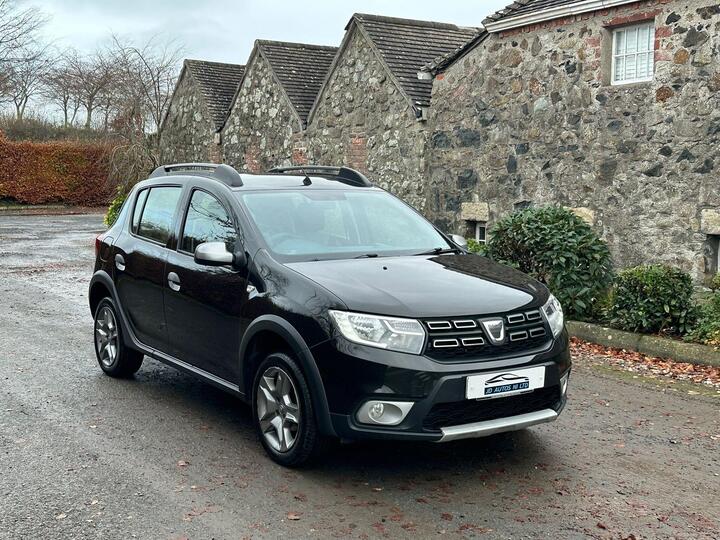 Dacia Sandero Stepway 1.0 SCe Essential Euro 6 5dr Dacia Sandero Stepway 1.0 SCe Essential Euro 6 5dr