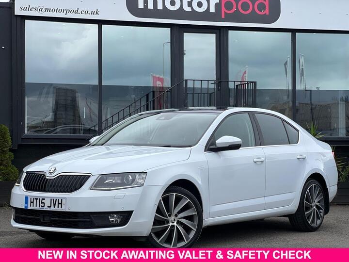 Skoda OCTAVIA 2.0 TDI Laurin & Klement DSG Euro 6 (s/s) 5dr
