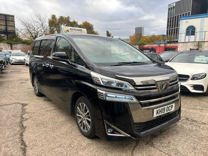 Toyota Vellfire 2.4 PETROL AUTOMATIC (8 SEATER)