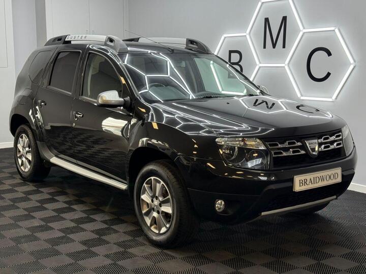 Dacia DUSTER 1.5 DCi Laureate Euro 5 5dr Dacia DUSTER 1.5 DCi Laureate Euro 5 5dr