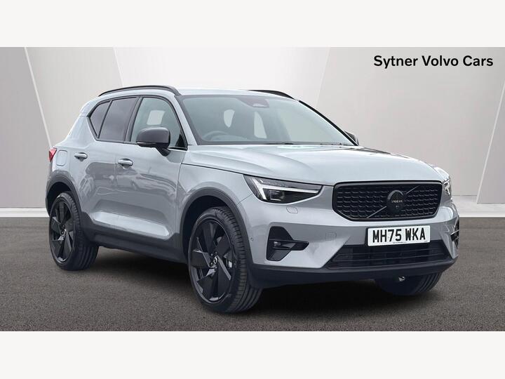 Volvo XC40 2.0 B3 MHEV Plus Black Edition DCT Auto Euro 6 (s/s) 5dr