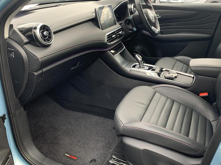MG HS 1.5 T-GDI 16.6kWh Exclusive Auto Euro 6 (s/s) 5dr