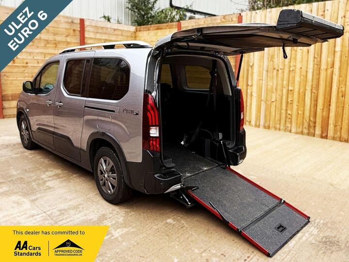 Peugeot RIFTER 5 Seat Petrol Auto Wheelchair Accessible Disabled Access Vehicle WAV Peugeot RIFTER 5 Seat Petrol Auto Wheelchair Accessible Disabled Access Vehicle WAV