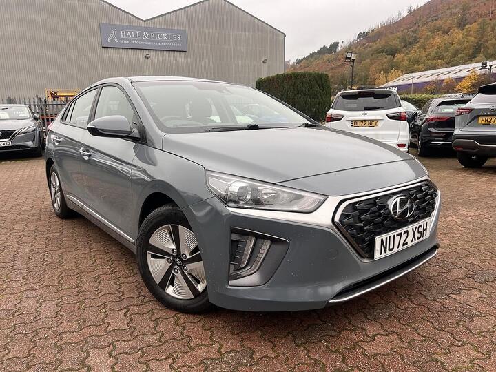 Hyundai IONIQ 1.6 H-GDi SE Connect DCT Euro 6 (s/s) 5dr Hyundai IONIQ 1.6 H-GDi SE Connect DCT Euro 6 (s/s) 5dr