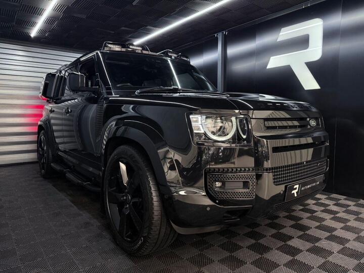 Land Rover DEFENDER 3.0 D300 MHEV X-Dynamic HSE Auto 4WD Euro 6 (s/s) 5dr