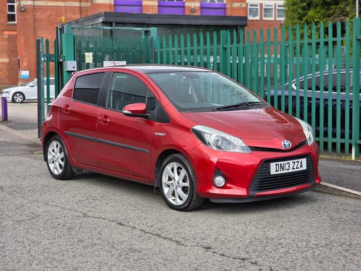 Toyota Yaris 1.5 VVT-h T Spirit CVT Euro 5 5dr