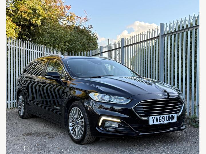 Ford Mondeo 2.0 TiVCT Titanium Edition CVT Euro 6 (s/s) 5dr (17 Inch Alloys)