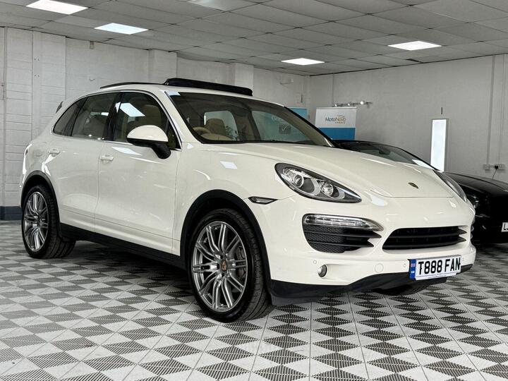 Porsche CAYENNE 4.8 S TiptronicS 4WD Euro 5 (s/s) 5dr