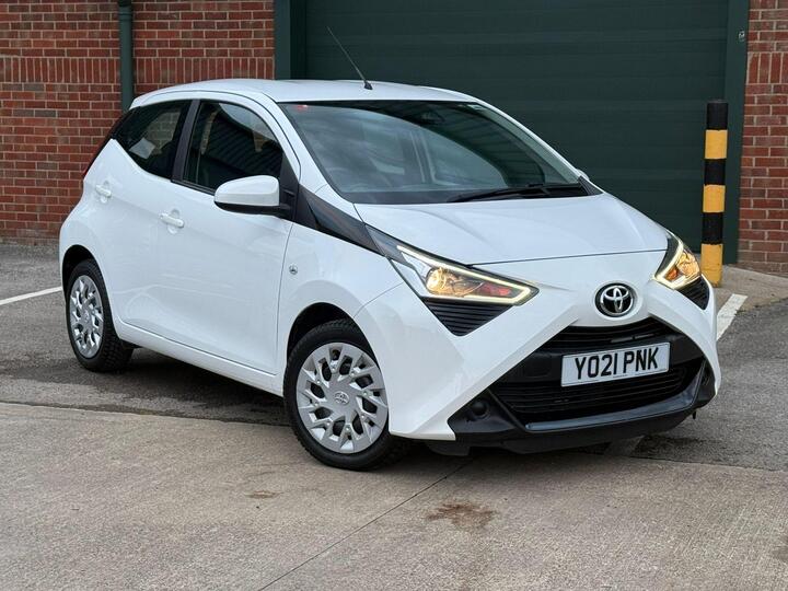 Toyota AYGO 1.0 VVT-i X-play Euro 6 (s/s) 5dr