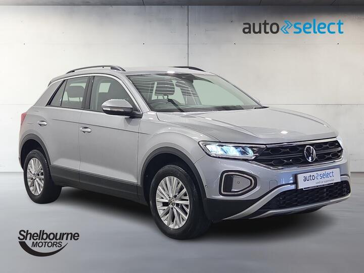 Volkswagen T-Roc 1.5 TSI Life SUV 5dr Petrol DSG Euro 6 (s/s) 1.5 TSI Life DSG Euro 6 (s/s) 5dr Volkswagen T-Roc 1.5 TSI Life SUV 5dr Petrol DSG Euro 6 (s/s) 1.5 TSI Life DSG Euro 6 (s/s) 5dr