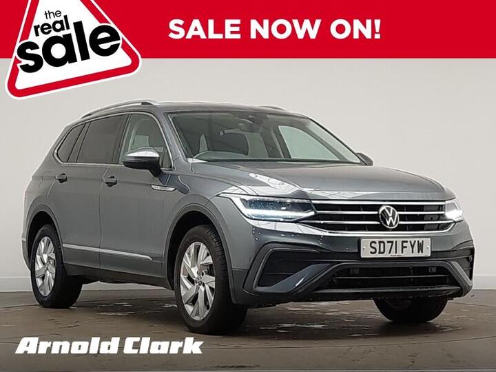 Volkswagen Tiguan Allspace 2.0 TDI Life DSG Euro 6 (s/s) 5dr Volkswagen Tiguan Allspace 2.0 TDI Life DSG Euro 6 (s/s) 5dr