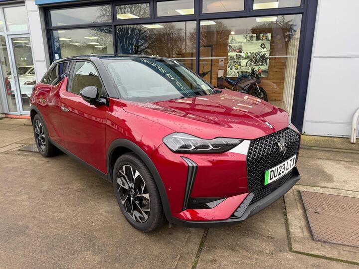 DS AUTOMOBILES DS 3 E-TENSE 54kWh Opera Auto 5dr DS AUTOMOBILES DS 3 E-TENSE 54kWh Opera Auto 5dr