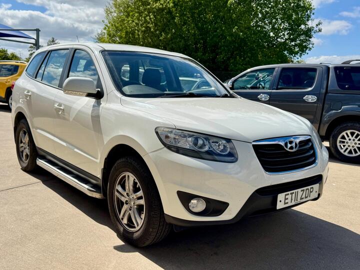 Hyundai Santa Fe 2.2 CRDi Style Auto 4WD Euro 5 5dr (5 Seat) Hyundai Santa Fe 2.2 CRDi Style Auto 4WD Euro 5 5dr (5 Seat)