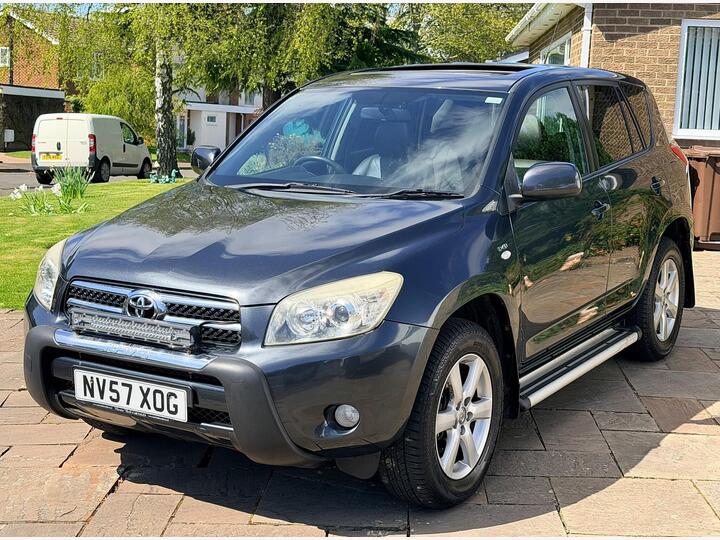 Toyota RAV4 2.2 D-4D XT-R 4WD 5dr
