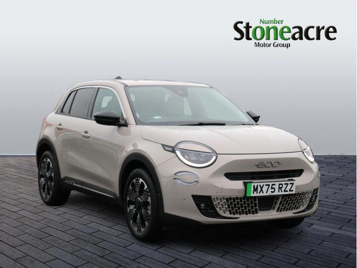 Fiat 600 54kWh La Prima Auto 5dr