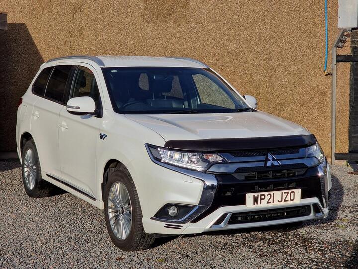 Mitsubishi Outlander 2.4h TwinMotor 13.8kWh Dynamic CVT 4WD Euro 6 (s/s) 5dr Mitsubishi Outlander 2.4h TwinMotor 13.8kWh Dynamic CVT 4WD Euro 6 (s/s) 5dr