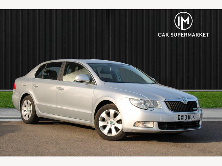 Skoda Superb 1.6 TDI SE GreenLine II Euro 5 (s/s) 5dr Skoda Superb 1.6 TDI SE GreenLine II Euro 5 (s/s) 5dr