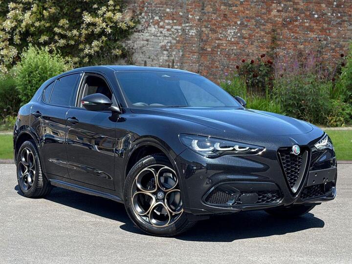 Alfa Romeo Stelvio 2.0T Intensa Auto Q4 AWD Euro 6 (s/s) 5dr