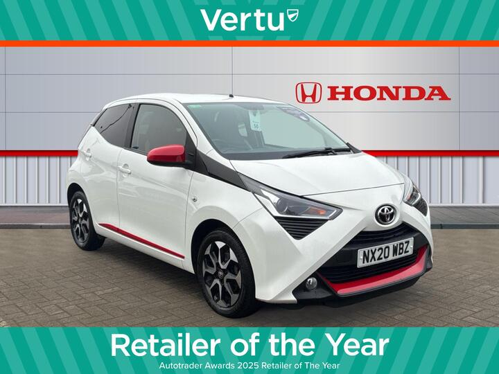 Toyota AYGO 1.0 VVT-i X-trend Funroof X-shift Euro 6 5dr Toyota AYGO 1.0 VVT-i X-trend Funroof X-shift Euro 6 5dr