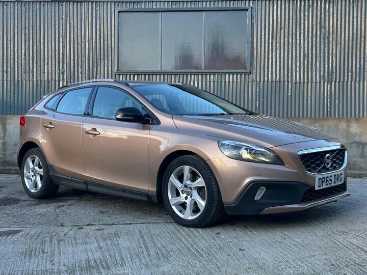 Volvo V40 Cross Country 2.0 D2 Lux Euro 6 (s/s) 5dr