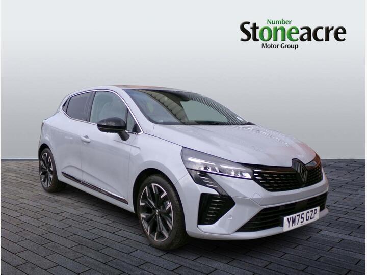 Renault Clio 1.6 E-TECH Techno Auto Euro 6 (s/s) 5dr