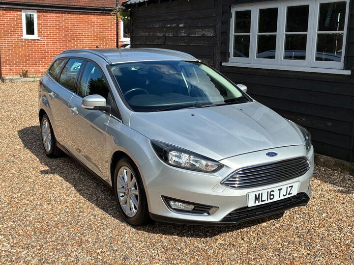 Ford Focus 1.0T EcoBoost Titanium Auto Euro 6 (s/s) 5dr