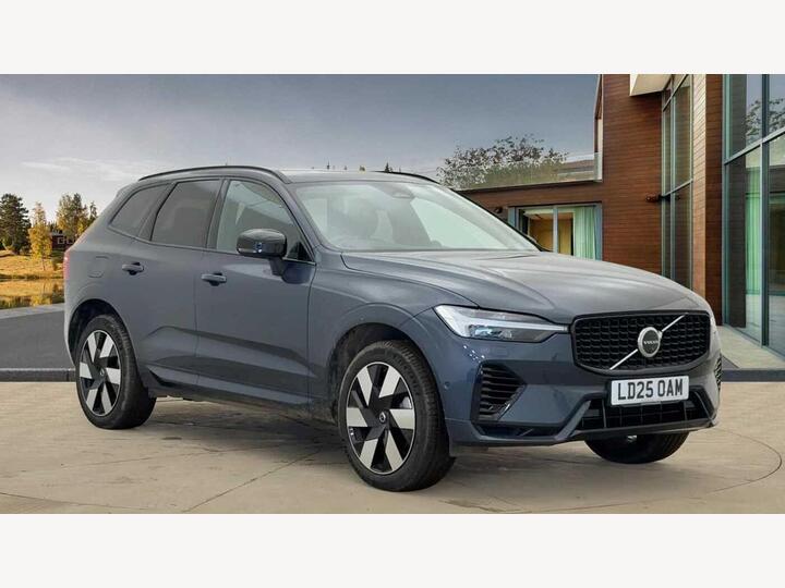 Volvo XC60 2.0h T8 18.8kWh Ultra Dark Auto AWD Euro 6 (s/s) 5dr