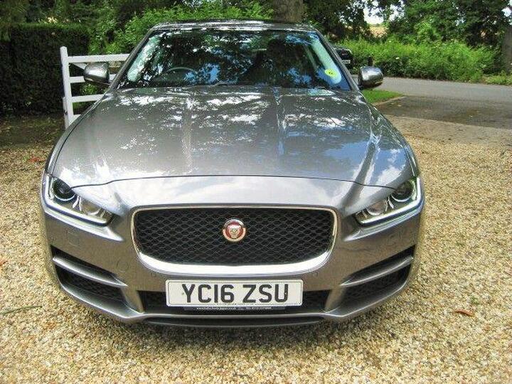 Jaguar XE 2.0d Portfolio Auto Euro 6 (s/s) 4dr