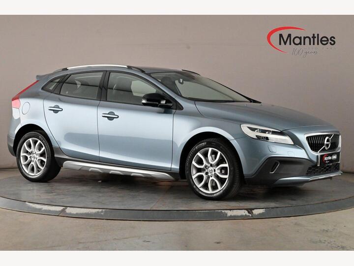 Volvo V40 Cross Country 1.5 T3 Pro Auto Euro 6 (s/s) 5dr