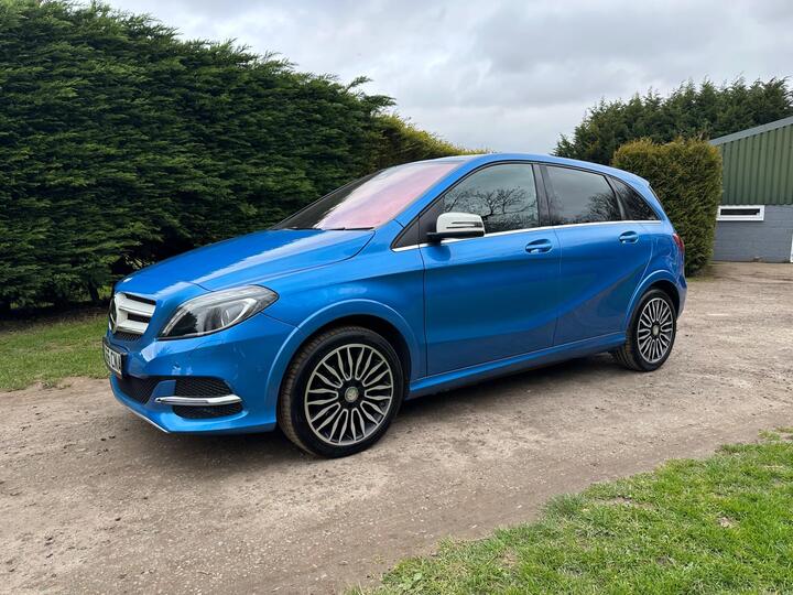 Mercedes-Benz B Class B250e Electric Art (Premium) Auto 5dr Mercedes-Benz B Class B250e Electric Art (Premium) Auto 5dr