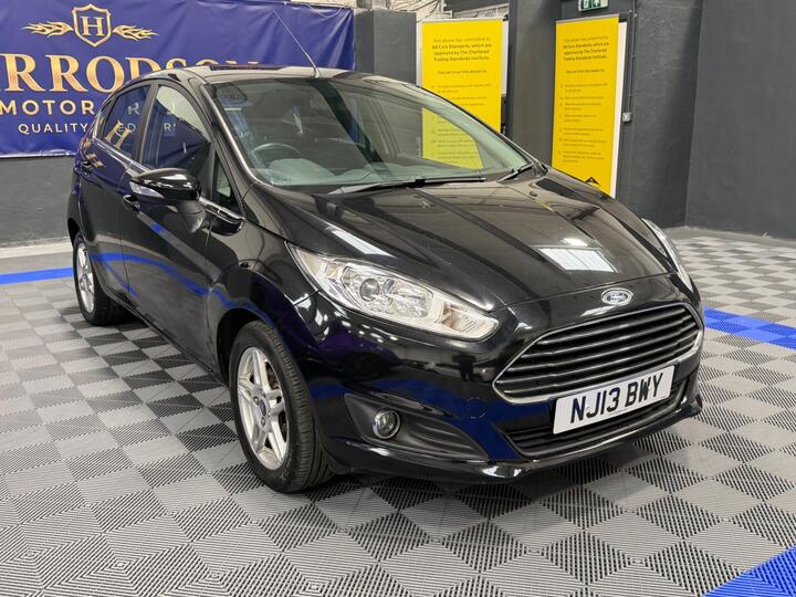Ford Fiesta 1.0T EcoBoost Zetec Euro 5 (s/s) 5dr