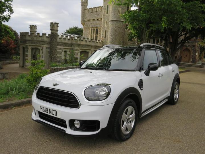 MINI Countryman 1.5 Cooper Classic Steptronic Euro 6 (s/s) 5dr